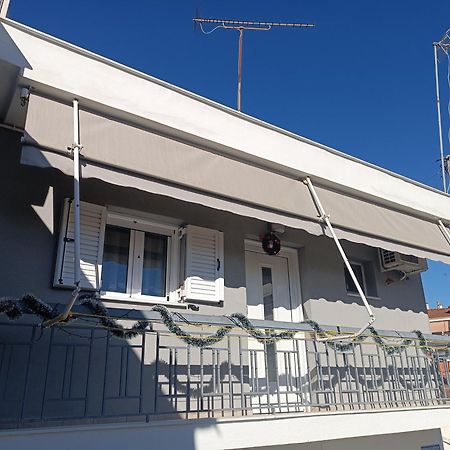 Giorgos Studio Trikala Exterior foto